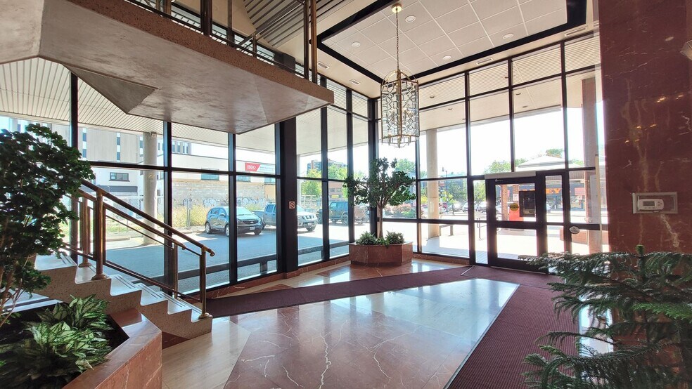 More Photos Of 863 Princess St, Kingston Office For Lease