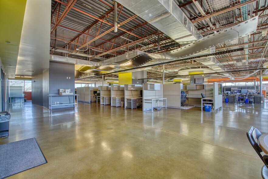 More Photos Of 6000 Spine Rd, Boulder Research And Development For Lease