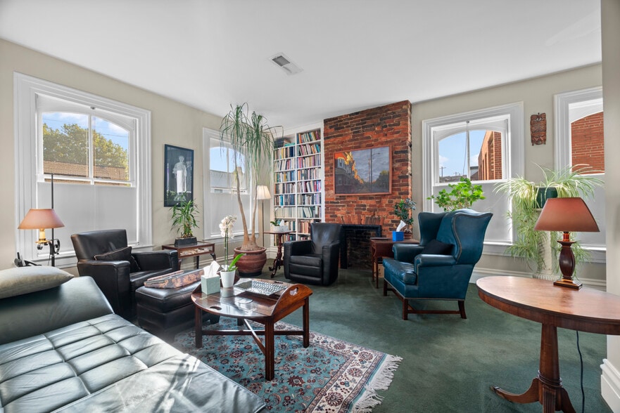 More Photos Of 258 42nd St, Pittsburgh Office For Sale