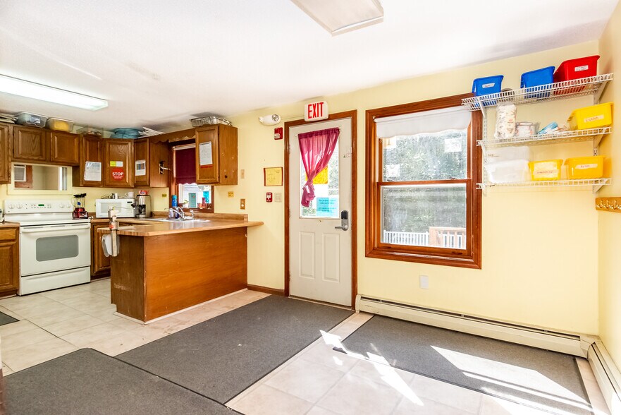 More Photos Of 105 Durham Rd, Dover Daycare Center For Sale