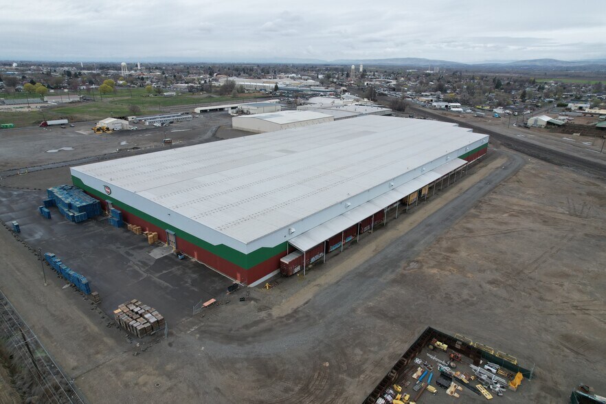 More Photos Of 49 E 3rd Ave, Toppenish Warehouse For Sale