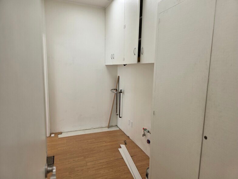 More Photos Of 228 S A St, Oxnard Medical For Sale