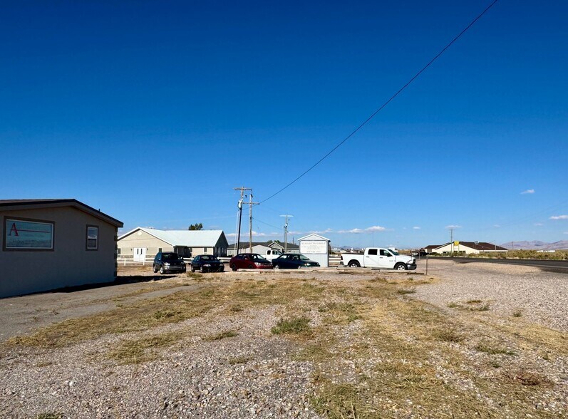 More Photos Of 259 N US-6, Delta Office For Sale