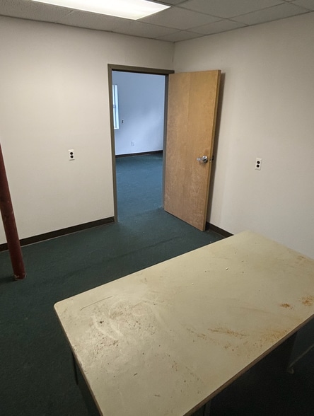 More Photos Of 409 Hazel Ave, Ewing Warehouse For Sale