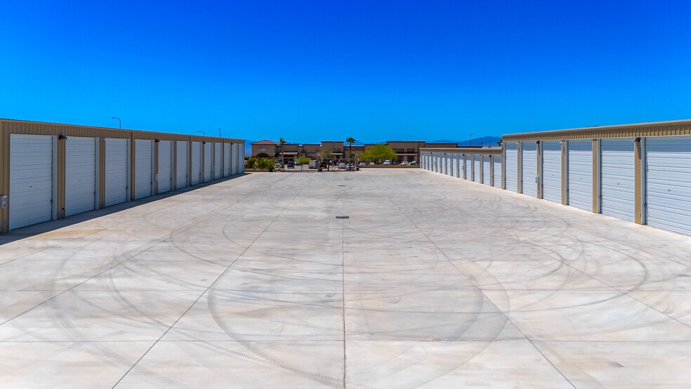 More Photos Of 2485 Adobe Rd, Bullhead City Self Storage For Sale