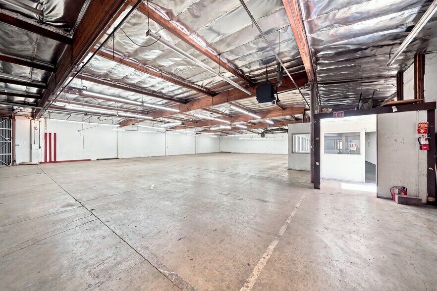More Photos Of 777 Stanford Ave, Los Angeles Warehouse For Lease