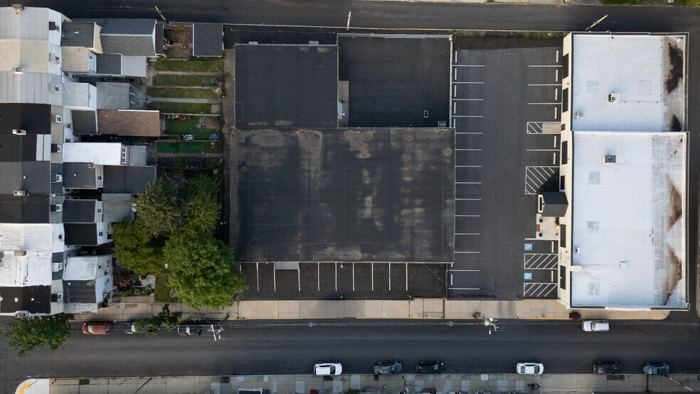 More Photos Of 425 N 3rd St, Allentown Warehouse For Lease