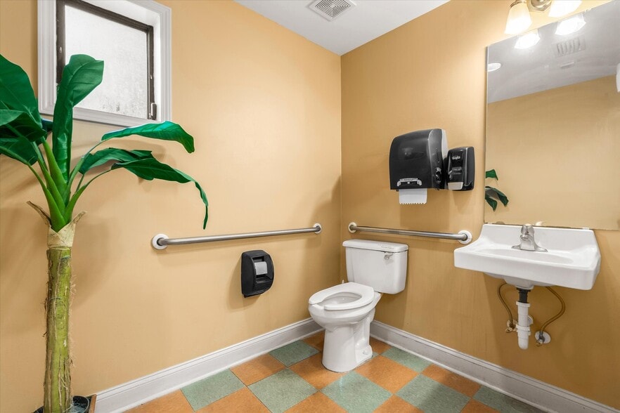 More Photos Of 9 San Bartola Dr, Saint Augustine Medical For Sale