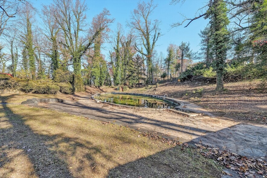 More Photos Of 934 Commander Dr, Roanoke Specialty For Sale