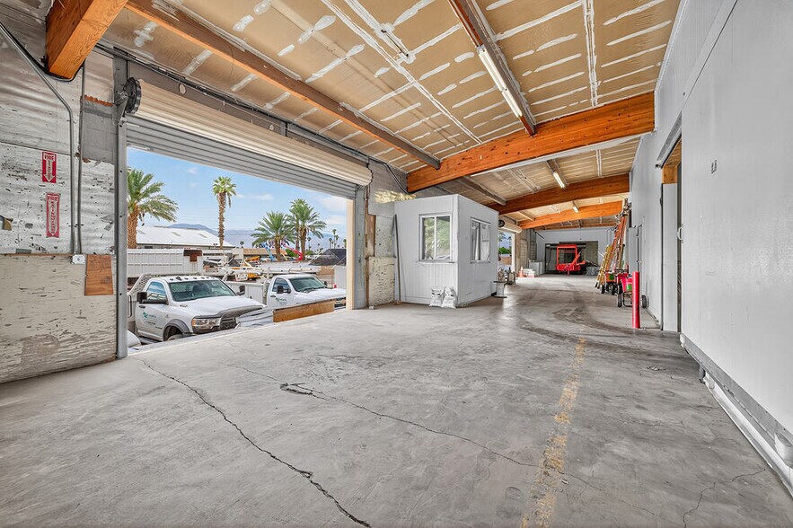 More Photos Of 81500 Industrial Pl, Indio Warehouse For Sale