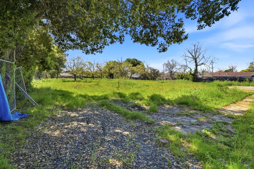 More Photos Of 2417 Springs Rd, Vallejo Daycare Center For Lease