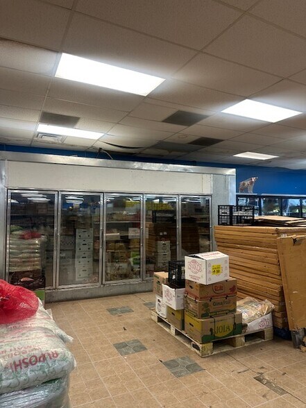 More Photos Of 7107 E Main St, Reynoldsburg Freestanding For Lease