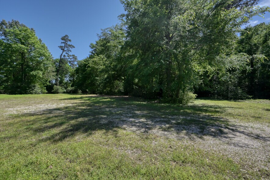 More Photos Of 15201 Walden Rd, Montgomery Land For Sale