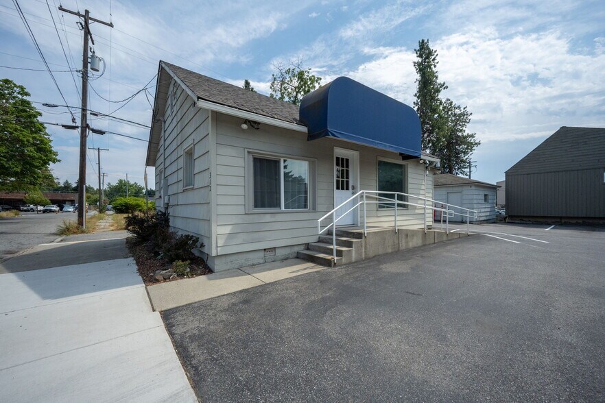 More Photos Of 1048 N 3rd St, Coeur d'Alene Office For Sale