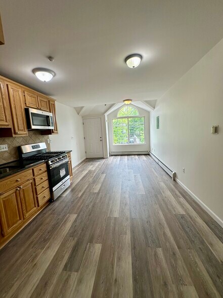 More Photos Of 5279 Arthur Kill Rd, Staten Island Apartments For Sale