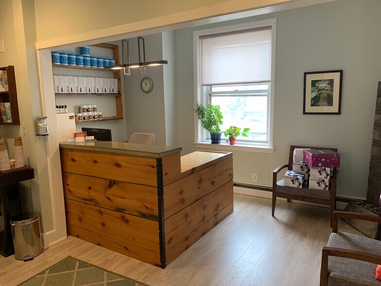 More Photos Of 110 S 20th St, Philadelphia Office For Sale