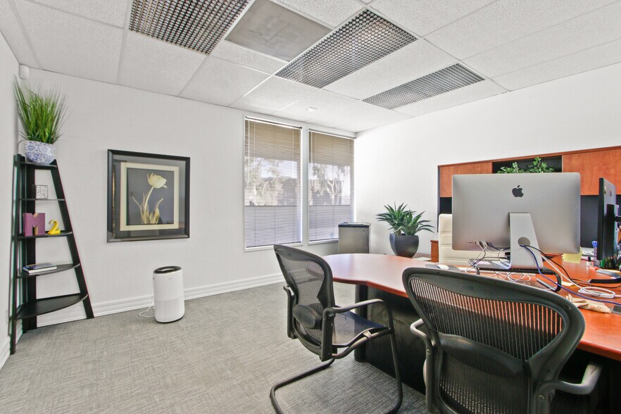 More Photos Of 200 N Tustin Ave, Santa Ana Office For Sale