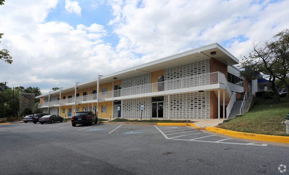 Primary Photo Of 2401-2465 Linden Ln, Silver Spring Flex For Lease