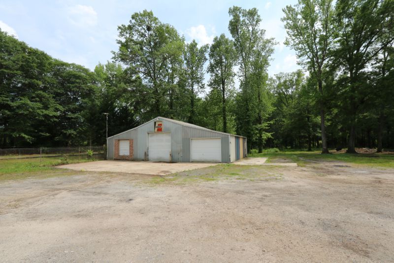 More Photos Of 430-440 Milford Church Rd, Taylors Industrial For Lease