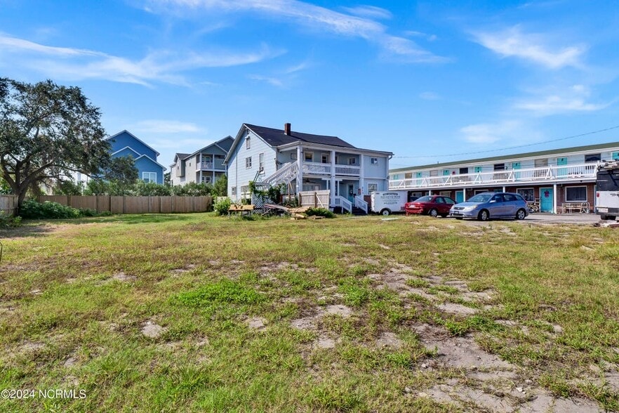 More Photos Of 213 Cape Fear Blvd, Carolina Beach Land For Sale