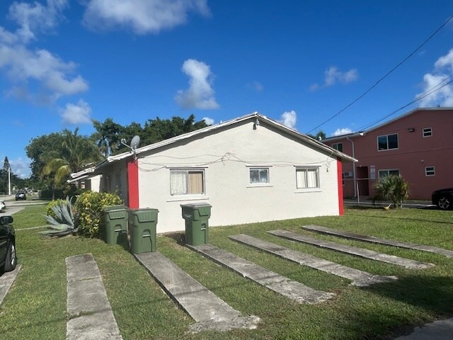 More Photos Of 1207 NE 1st Ave, Homestead Multifamily For Sale