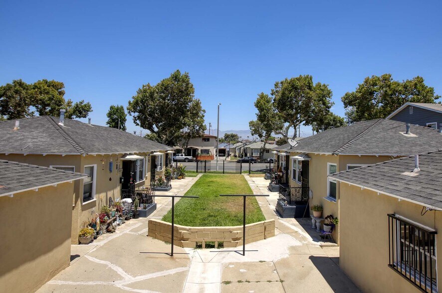 More Photos Of 6438 E Olympic Blvd, East Los Angeles Apartments For Sale