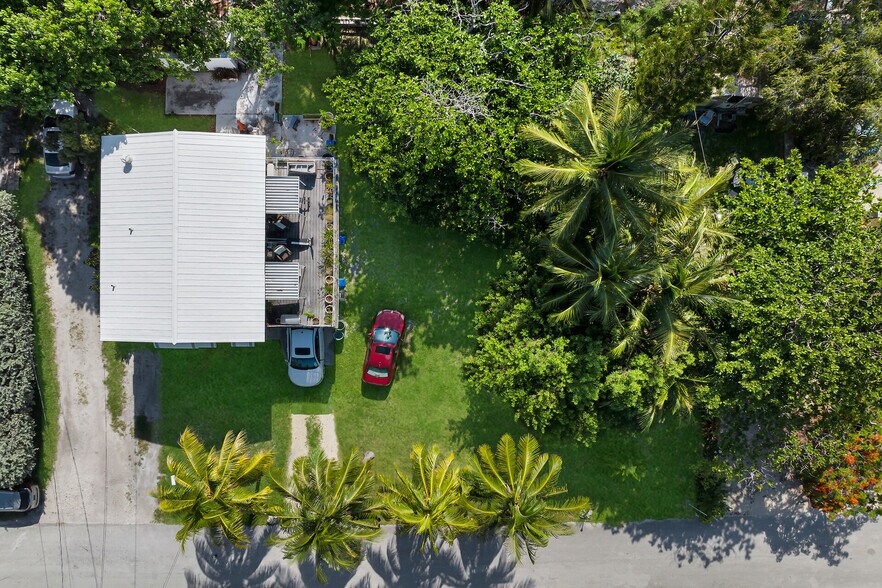 More Photos Of 329 63rd Court Gulf, Marathon Apartments For Sale