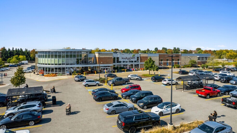 More Photos Of 1720 N Milwaukee Ave, Vernon Hills Supermarket For Sale