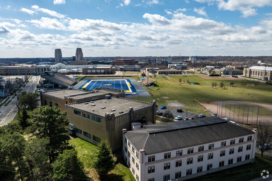 More Photos Of 115 West St, Battle Creek Apartments For Sale