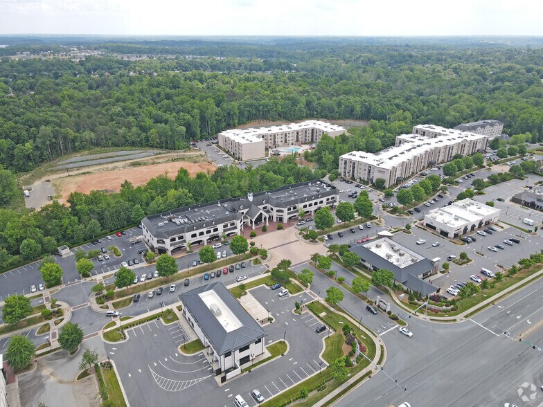 More Photos Of 1210-1287 Creekshire Way, Winston-Salem General Retail For Lease