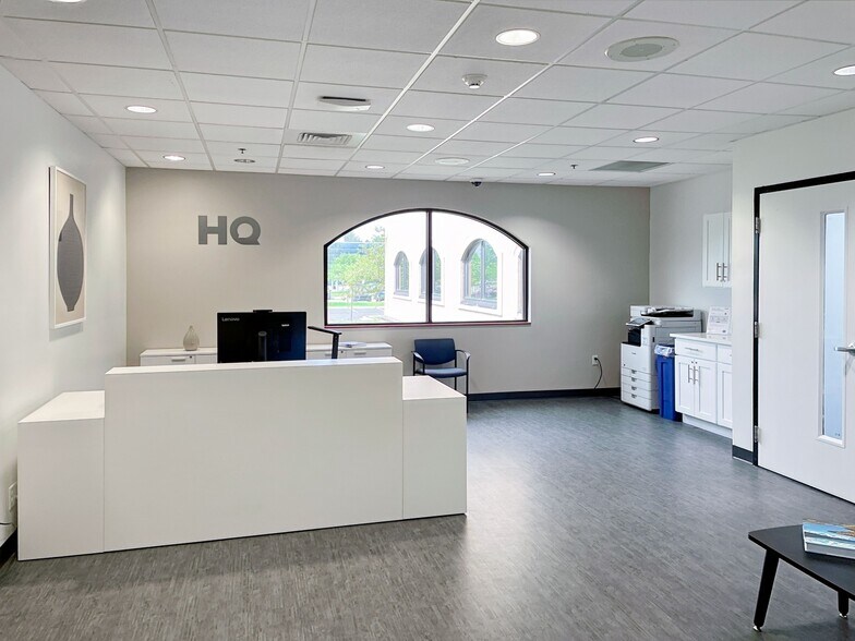 More Photos Of 4200 Fashion Square Blvd, Saginaw Coworking Space