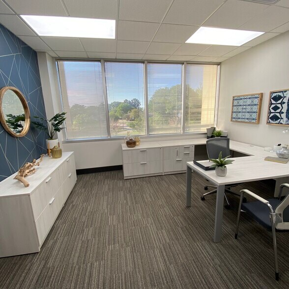 More Photos Of 3029 S Sherwood Forest Blvd, Baton Rouge Loft Creative Space For Lease