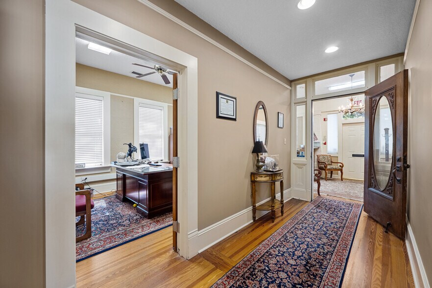 More Photos Of 4004 Atlantic Blvd, Jacksonville Office For Sale