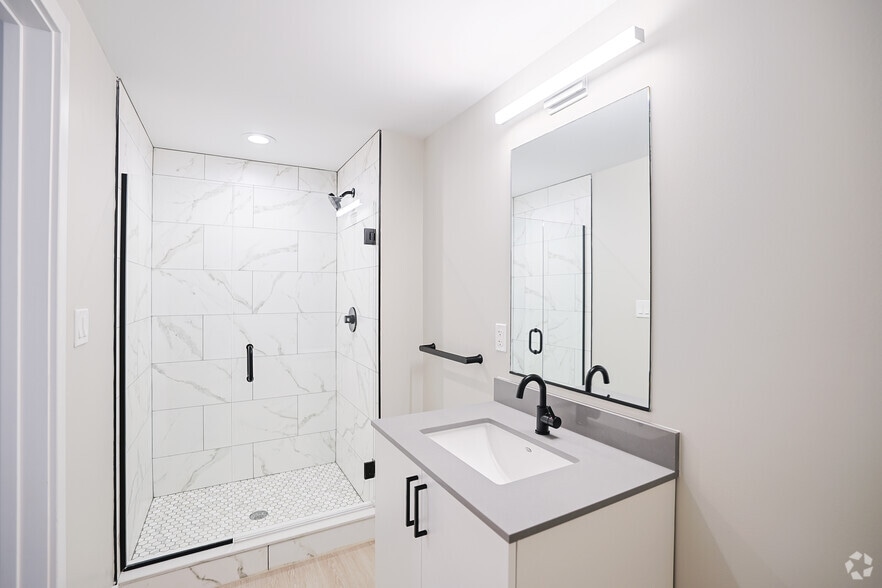 More Photos Of 86 Essex St, Haverhill Apartments For Lease