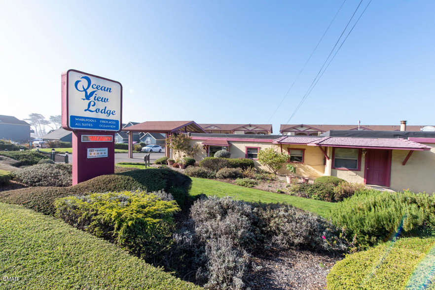 Primary Photo Of 1141 N Main St, Fort Bragg Hotel For Sale