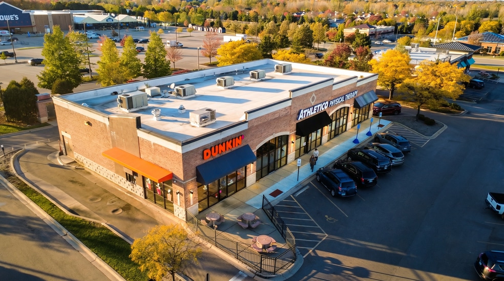 More Photos Of 280 N Randall Rd, Lake In The Hills Storefront For Sale