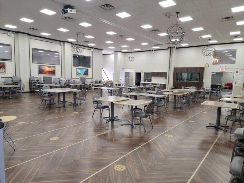 More Photos Of 1440 E 99th St, Brooklyn Medical For Sale