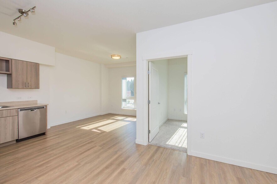More Photos Of 15300 33rd Ave S, Seatac Apartments For Lease