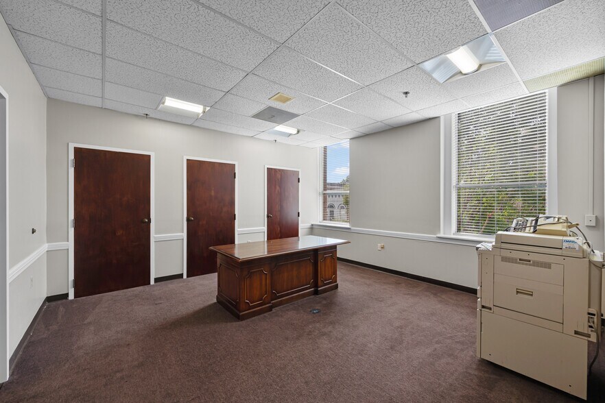 More Photos Of 116 N Church St, Jackson Office For Lease