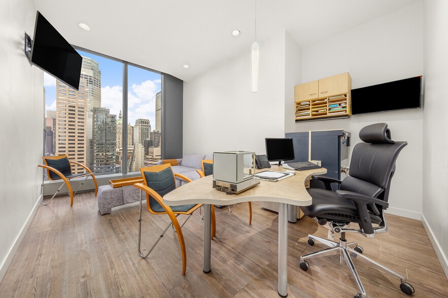 More Photos Of 50 W 47th St, New York Office Residential For Sale