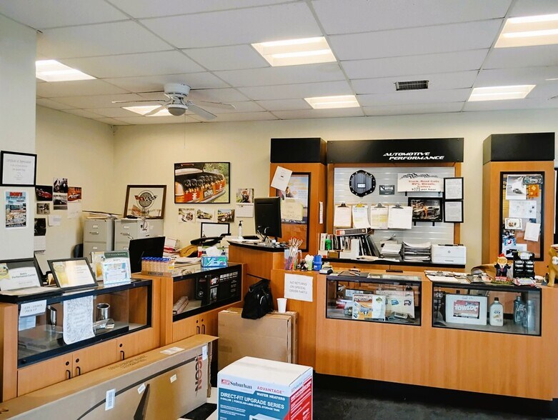 More Photos Of 1417 Industrial Way, Gardnerville Auto Repair For Sale