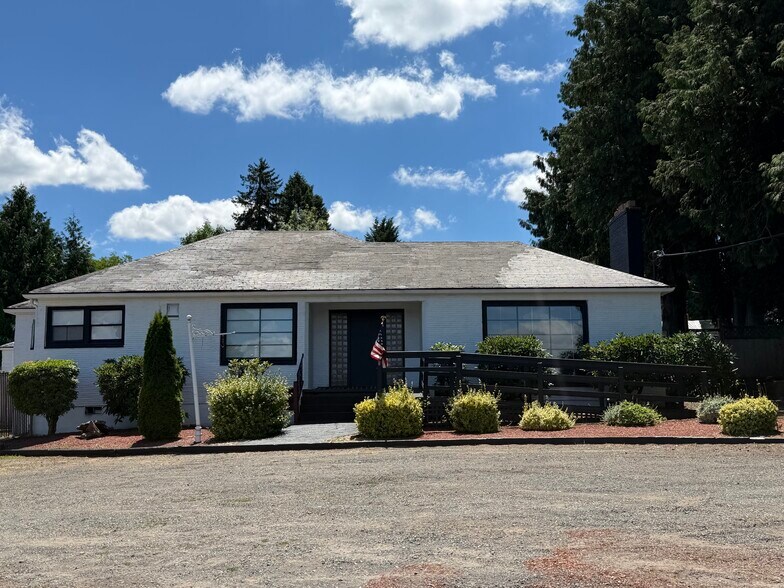 More Photos Of 968 NW Division St, Gresham Office For Lease