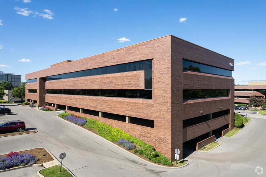 More Photos Of 675 Old Ballas Rd, Creve Coeur Medical For Lease