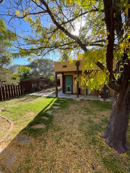 More Photos Of 1804 E College Blvd, Roswell General Retail For Sale