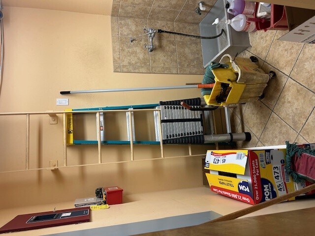 More Photos Of 2851 S Avenue B, Yuma Medical For Lease