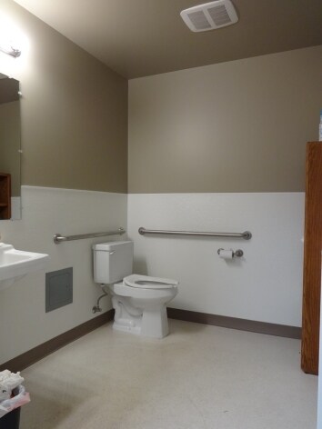 More Photos Of 9800 Harbour Pl, Mukilteo Light Manufacturing For Lease