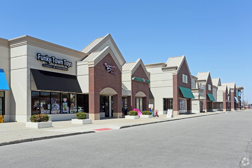 More Photos Of 44801-44975 Hayes Rd, Sterling Heights General Retail For Lease