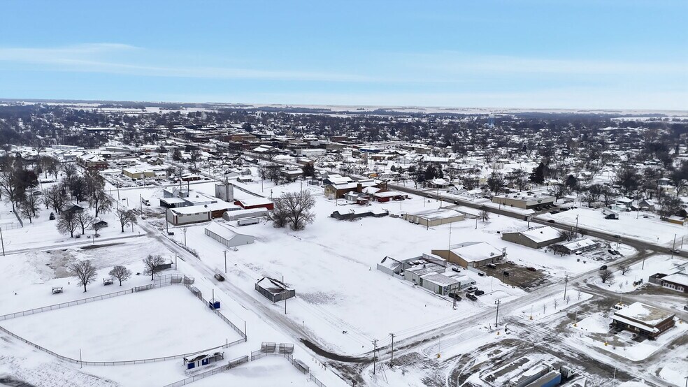 More Photos Of 602 3rd St, Perry Specialty For Sale