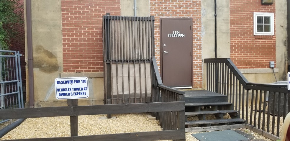 More Photos Of 110 N Main St, Greensboro Storefront For Sale