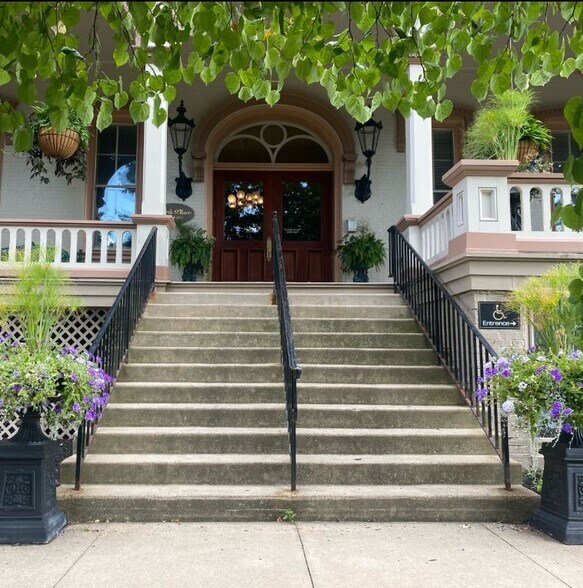 More Photos Of 800 W 4th St, Williamsport Medical For Lease